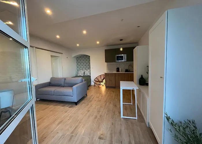 Apartment Charmant Studio